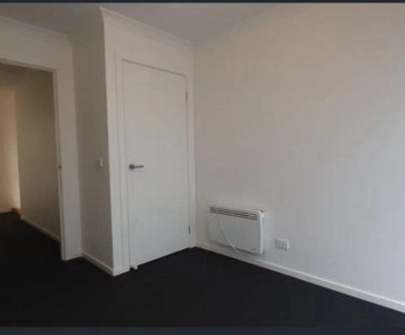 $185, Share-house, 3 bathrooms, Craigieburn VIC 3064