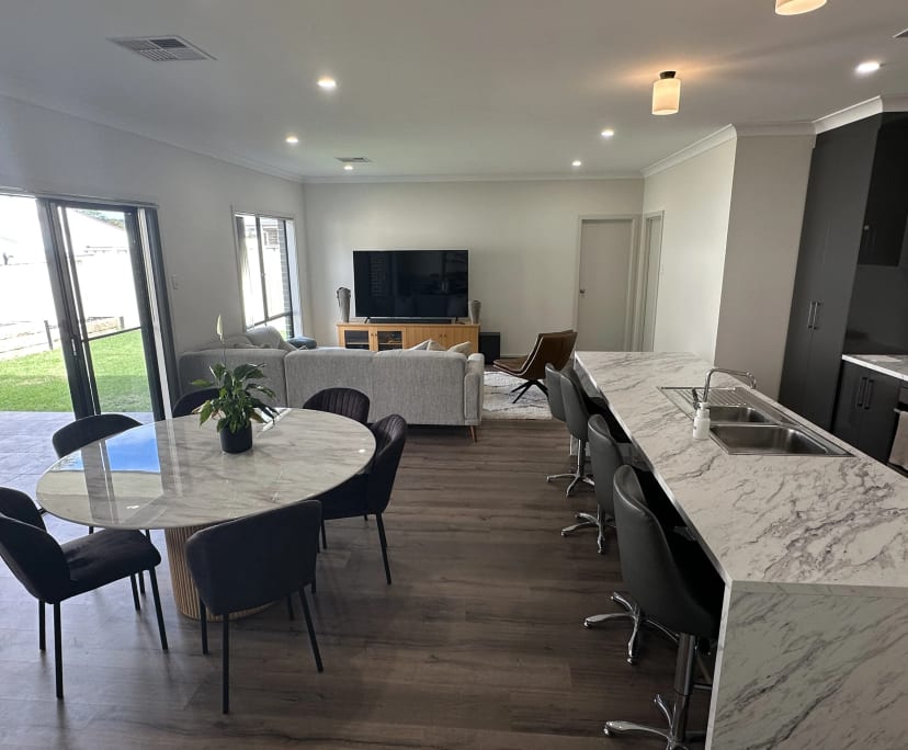 Room for Rent in Morphett Vale, Adelaide 270, Fur...