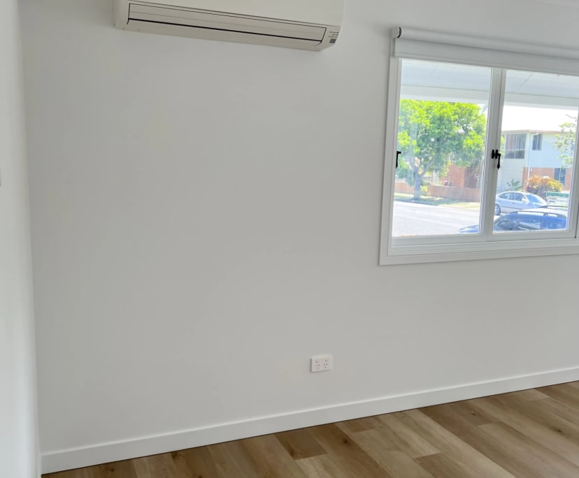 Whole Property for Rent in Sandgate, Brisbane 525...