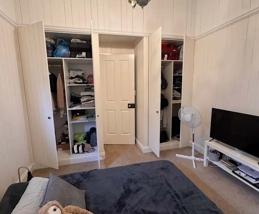 Furnished room with own bathroom