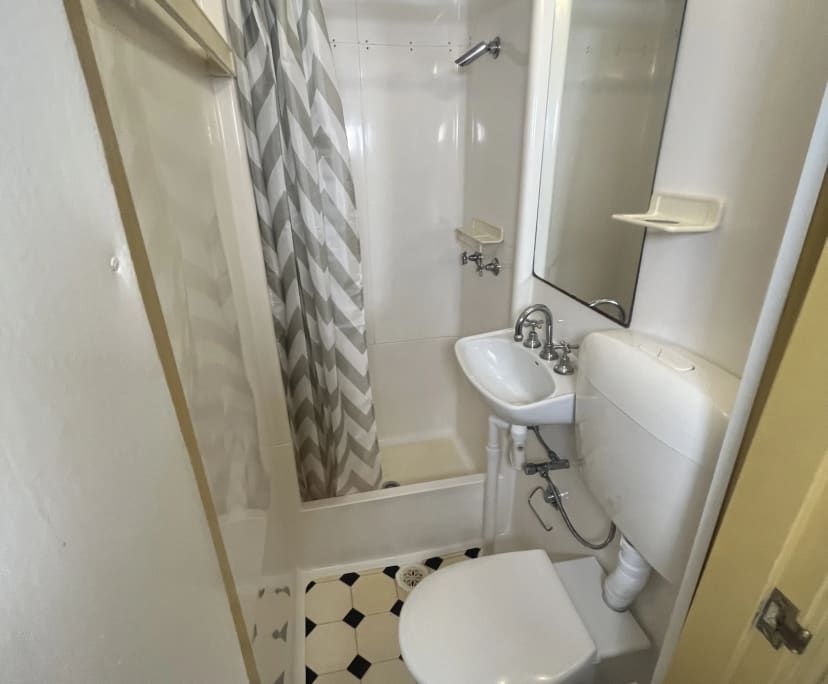 $520, Studio, 1 bathroom, Waverley NSW 2024