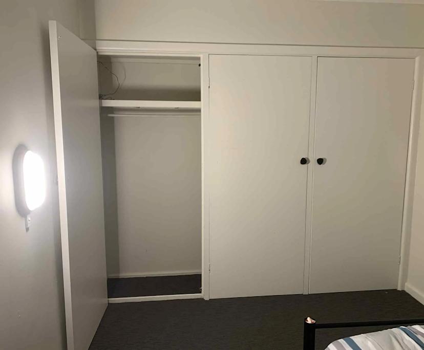 Room in a share house