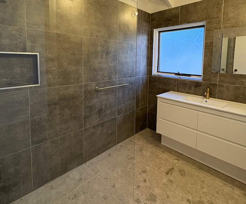 $290, Share-house, 4 bathrooms, Bellevue Heights SA 5050