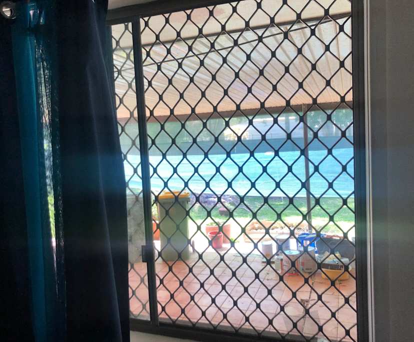 Room in a share house
