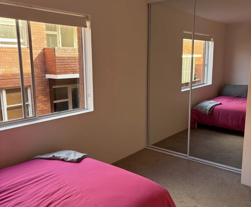Furnished room in a flatshare
