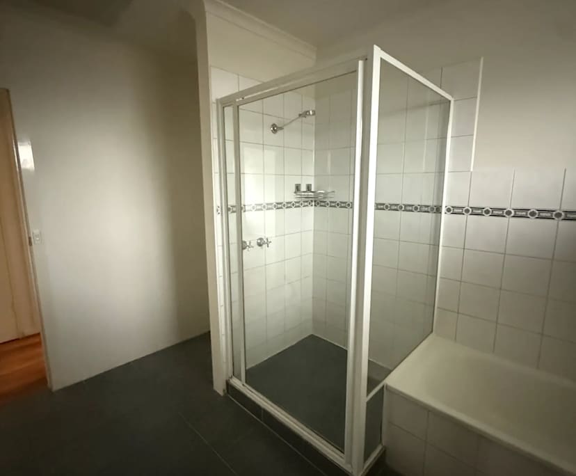 $315, Flatshare, 2 bathrooms, Hawthorn East VIC 3123
