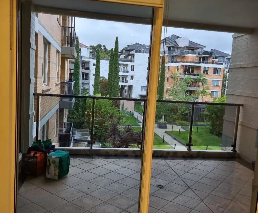 Furnished room in a flatshare