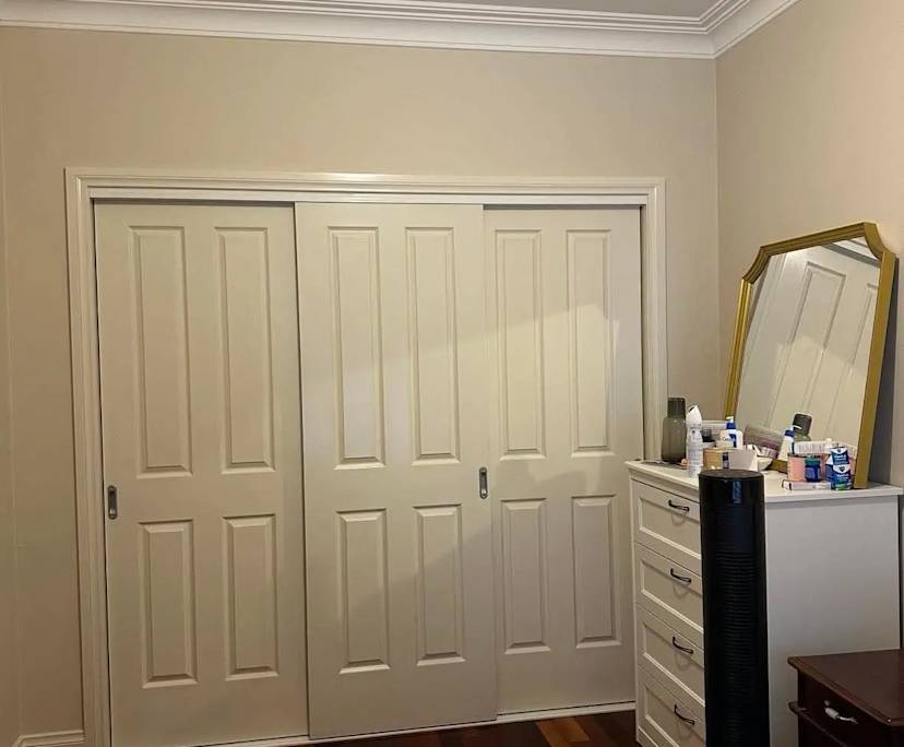 Room in a share house