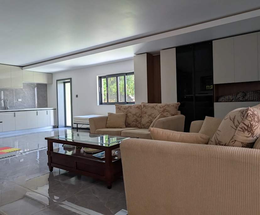 Room with ensuite in a share house