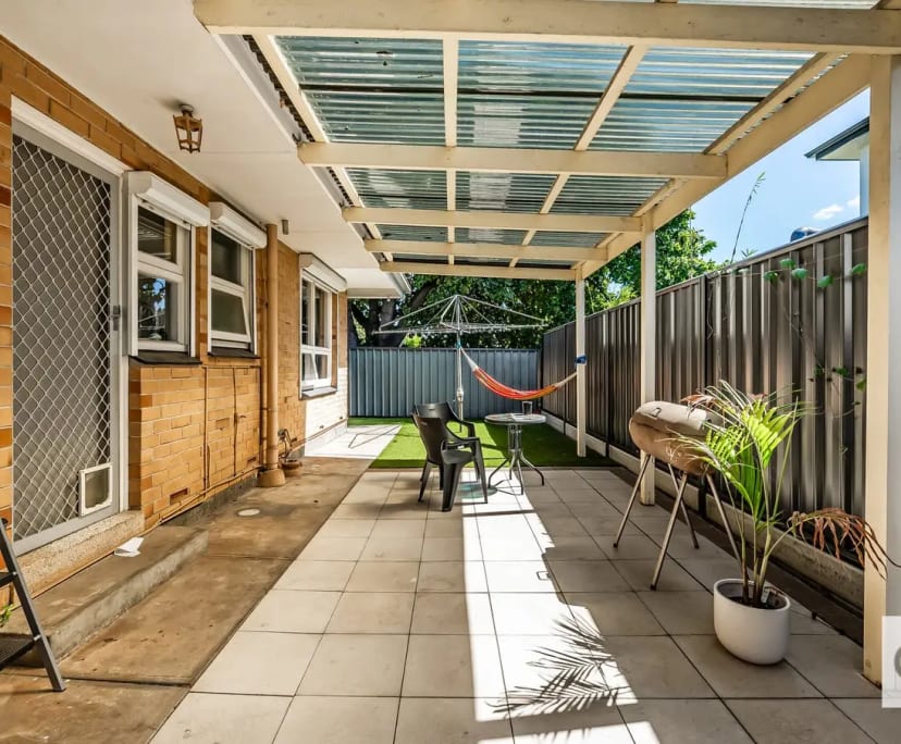 Room in a share house