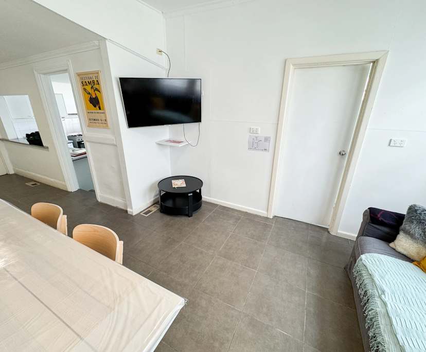 $300, Share-house, 6 bathrooms, Balaclava VIC 3183