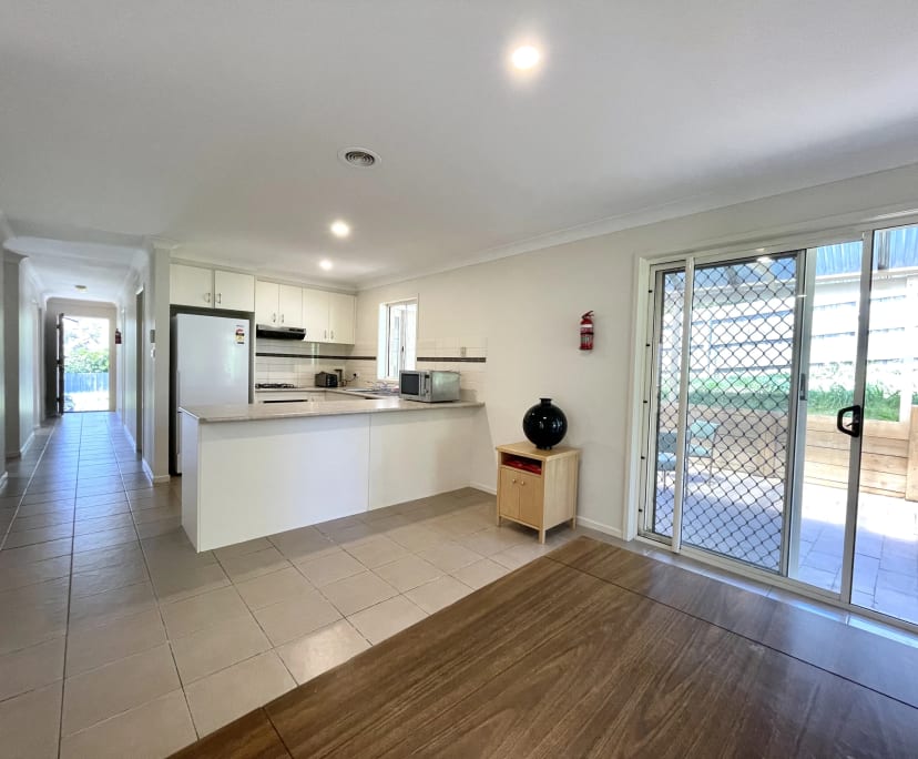 $220, Share-house, 6 bathrooms, Pakenham VIC 3810