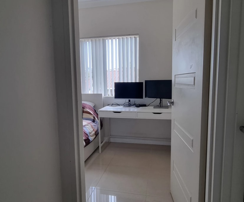 $350, Share-house, 3 bathrooms, Earlwood NSW 2206