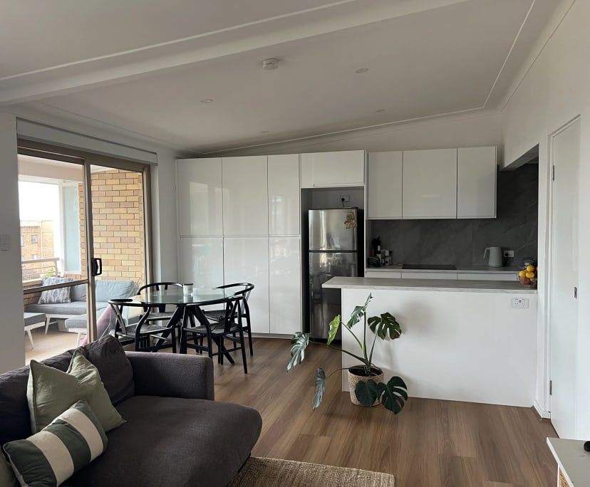 Furnished room in a flatshare
