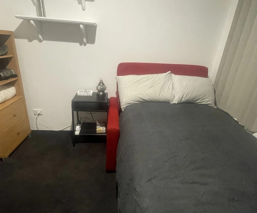 Room in a share house