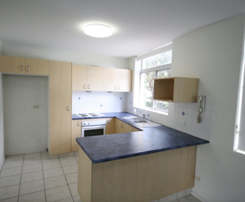 Unfurnished room in a flatshare