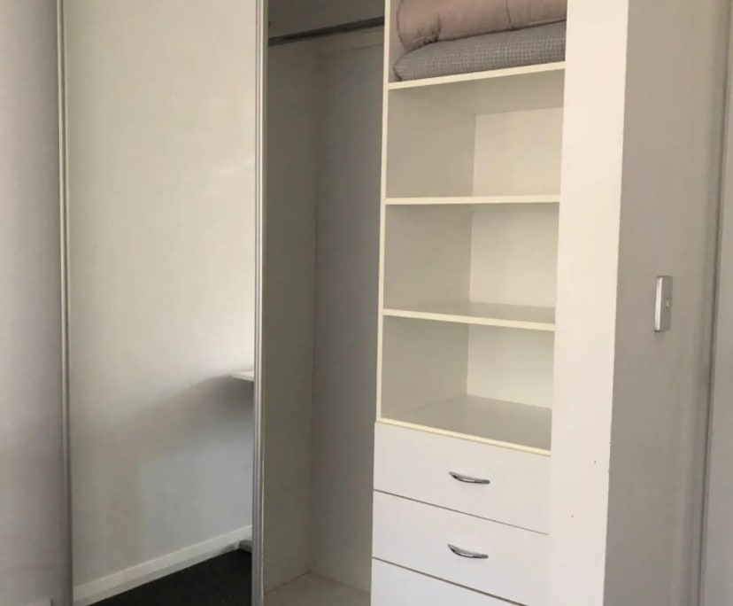 Room in a share house