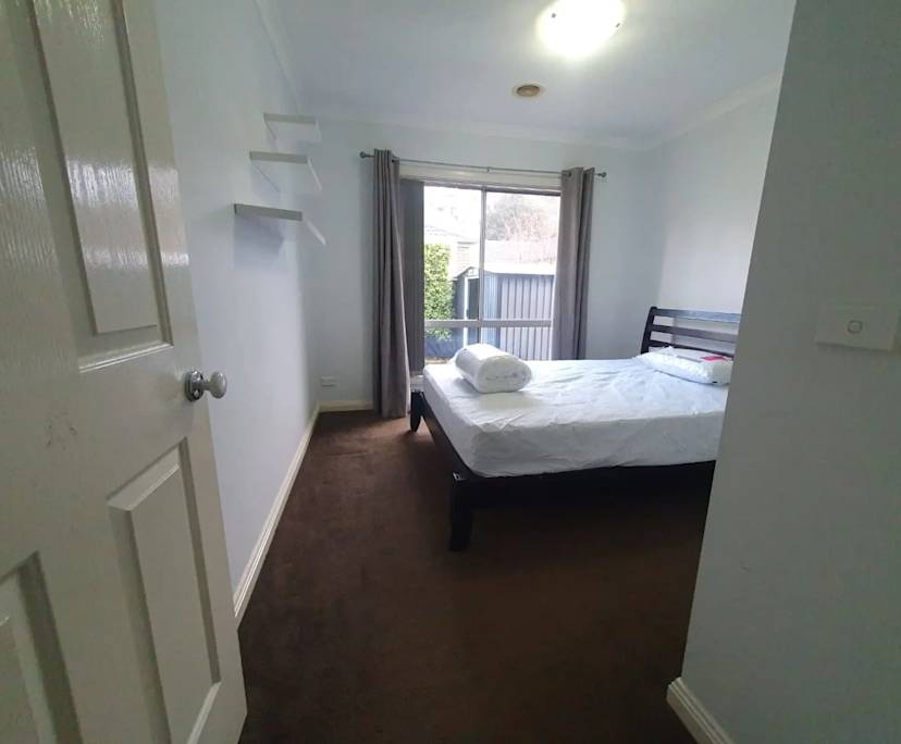 $250, Share-house, 3 bathrooms, South Morang VIC 3752