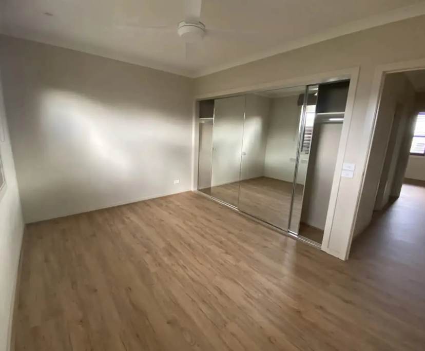 Unfurnished room in a share house