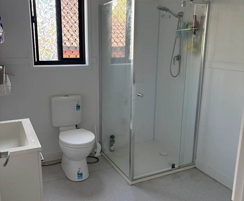 Unfurnished room granny flat for rent