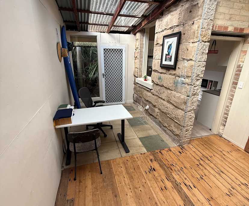 Room in a share house