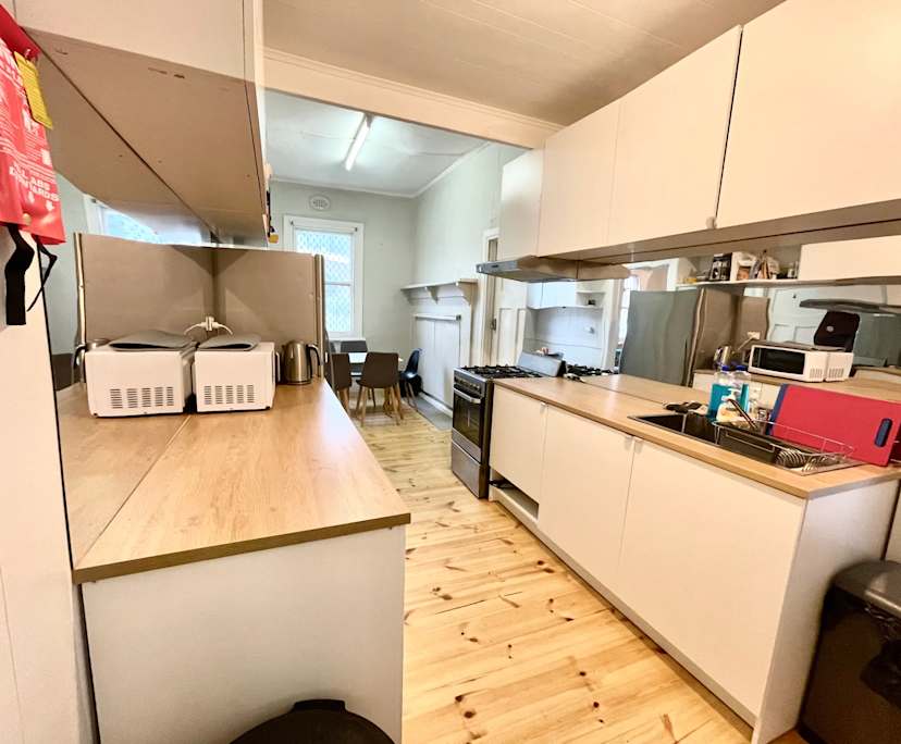 $150, Share-house, 4 bathrooms, Flemington VIC 3031