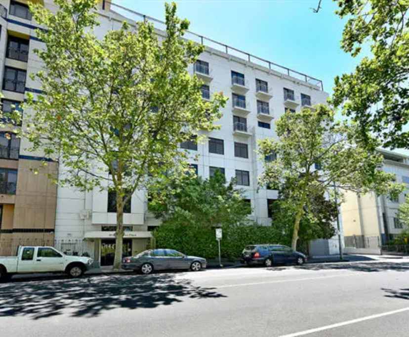 $925, Whole-property, 2 bathrooms, Melbourne VIC 3000