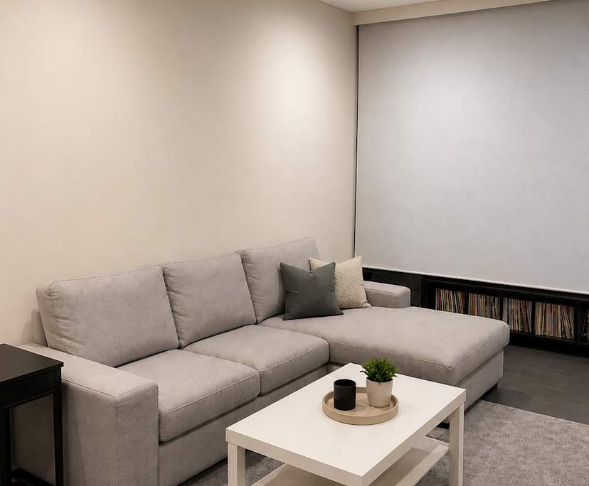 Furnished room in a flatshare