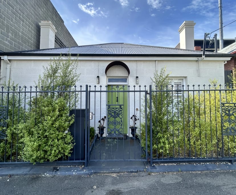 Room for Rent in North Hobart, Hobart 200, Furnis...