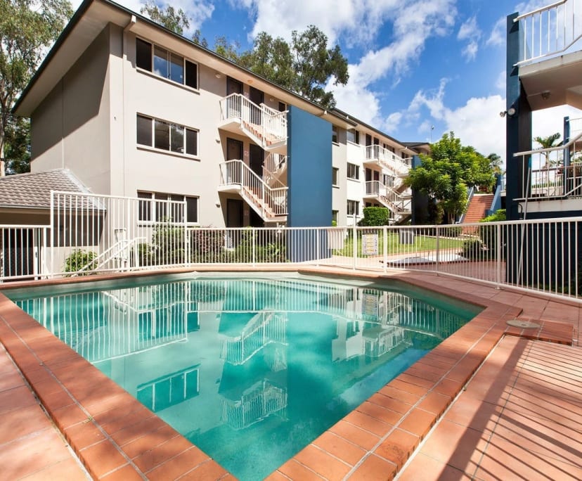 Student for Rent in Ashmore, Gold Coas...