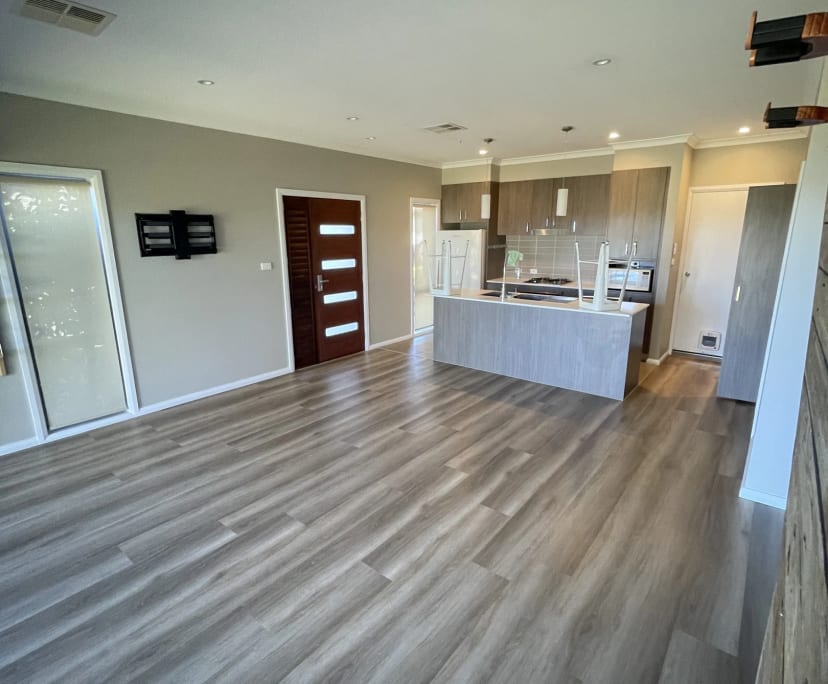 2 Rooms for Rent in Casey, Canberra 250, Unfurnis...