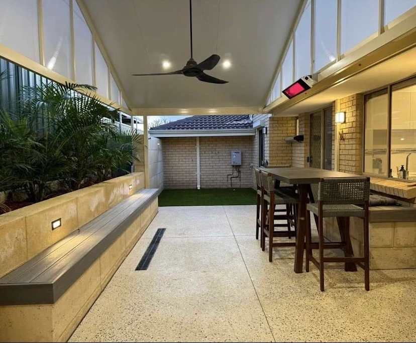 Furnished room in a share house