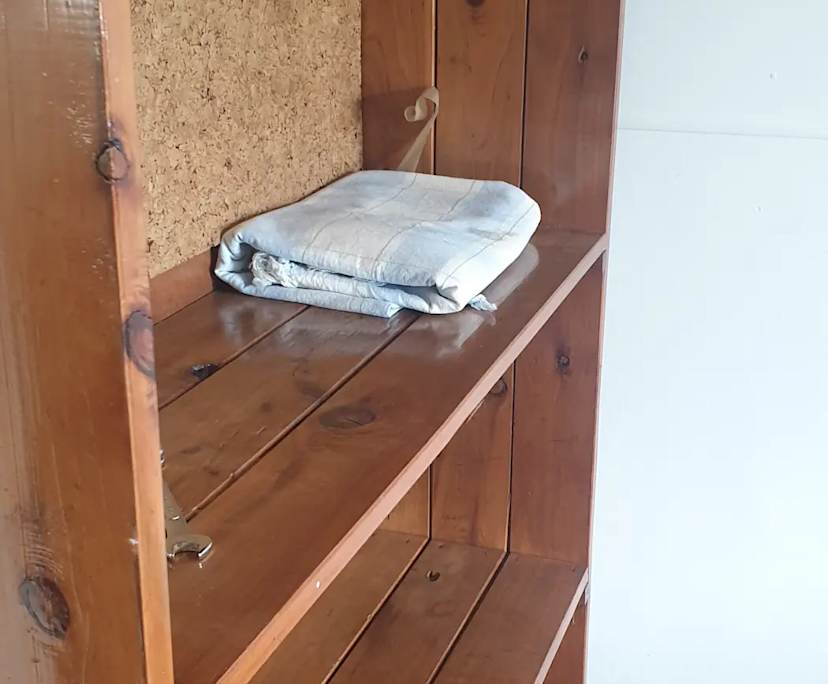 Room in a share house