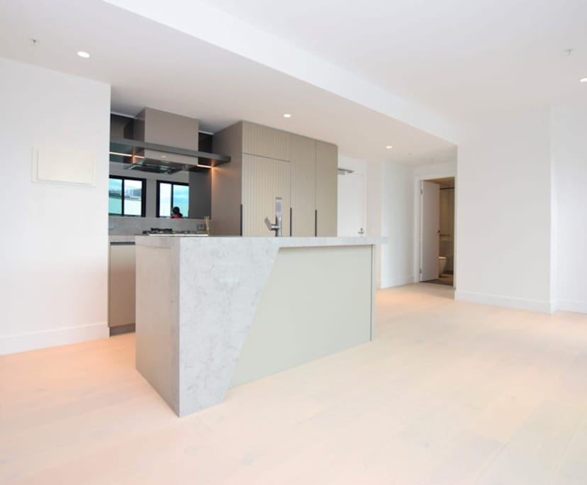 Unfurnished room with own bathroom