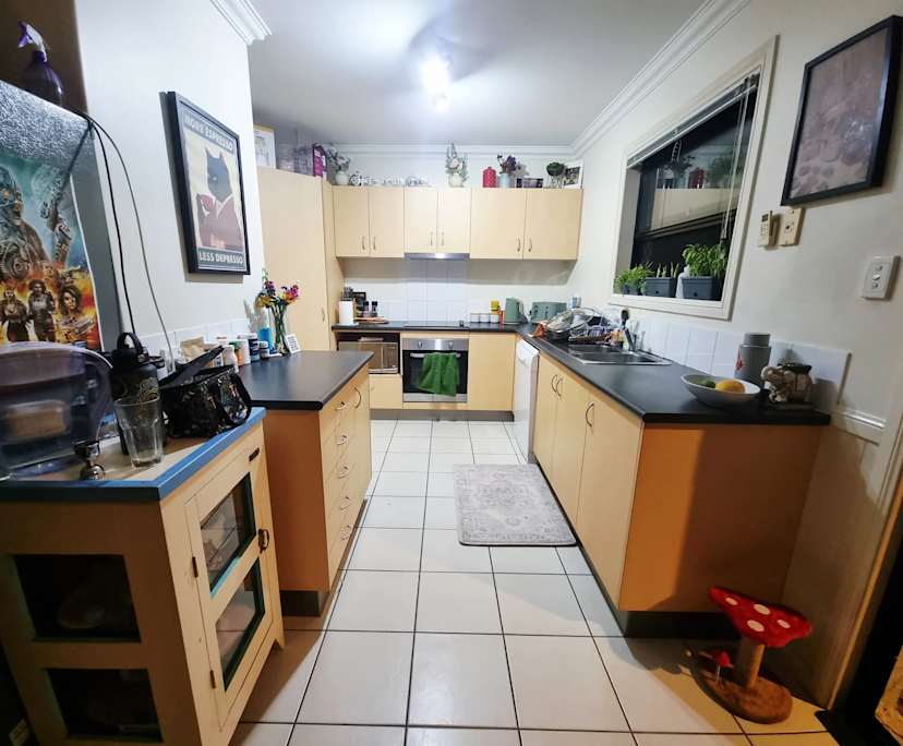$195, Share-house, 3 bathrooms, Yeerongpilly QLD 4105