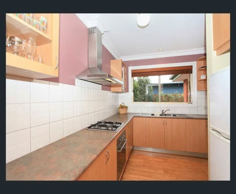 Room for Rent in Maidstone, Melbourne 221, Unfurn...