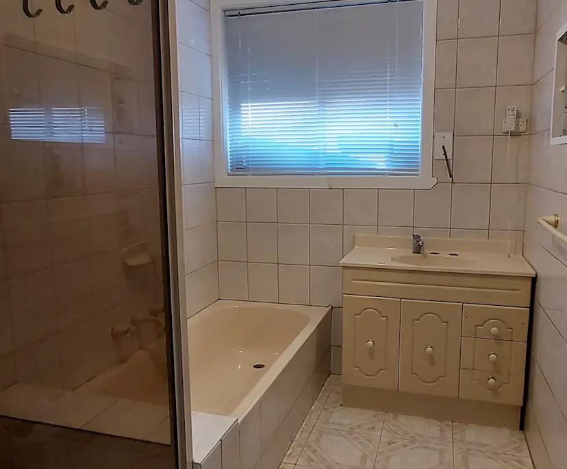 $230-250, Share-house, 3 rooms, Thomastown VIC 3074, Thomastown VIC 3074