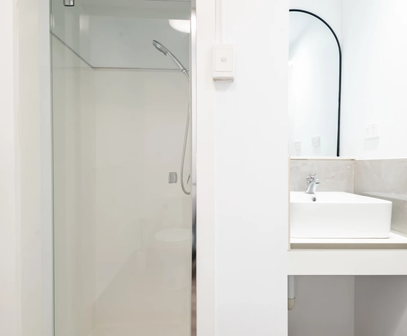 $300, Share-house, 6 bathrooms, Malvern East VIC 3145