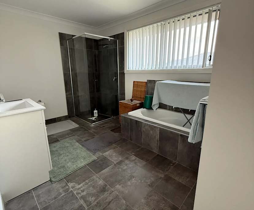 $350, Share-house, 3 bathrooms, Tallawong NSW 2762