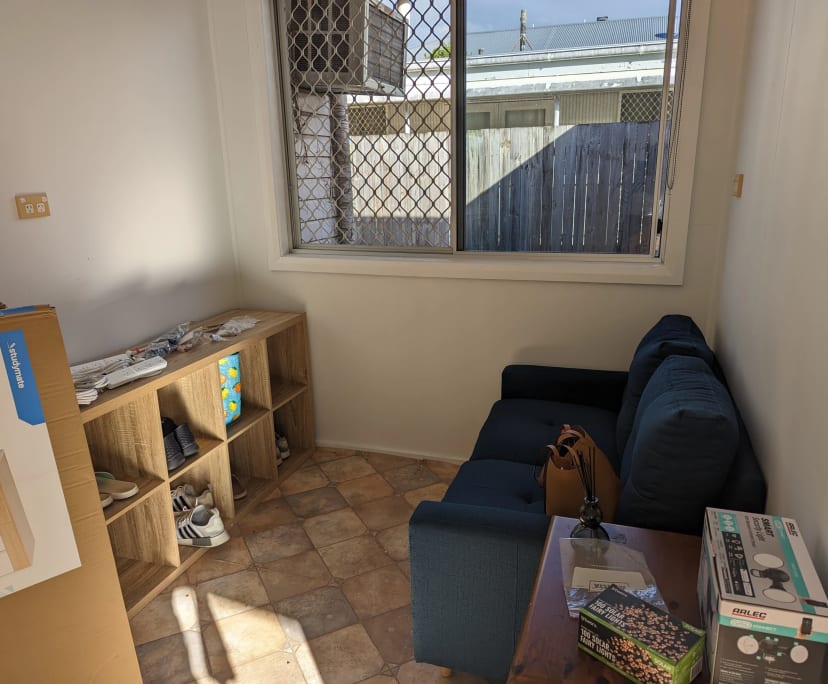 Room for Rent in Manunda, Cairns 250, Furnished,