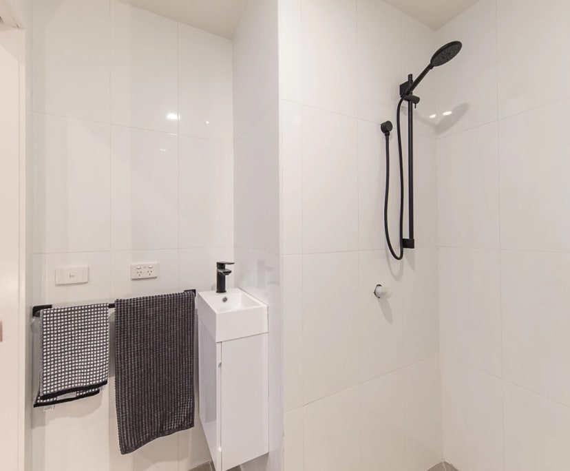 $340, Share-house, 6 bathrooms, Geelong West VIC 3218