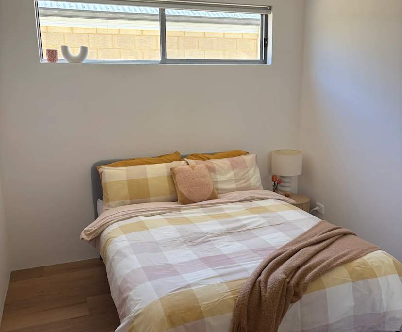 Room in a share house