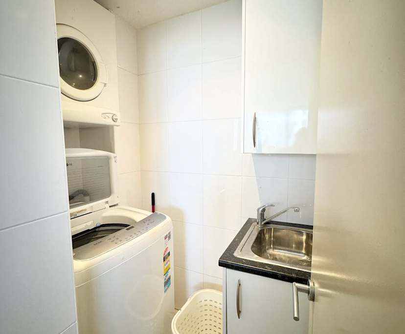 $550, Flatshare, 2 bathrooms, Haymarket NSW 2000