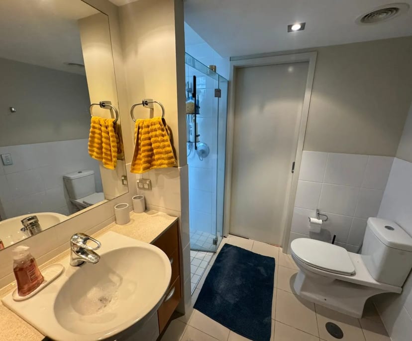 Furnished room in a flatshare
