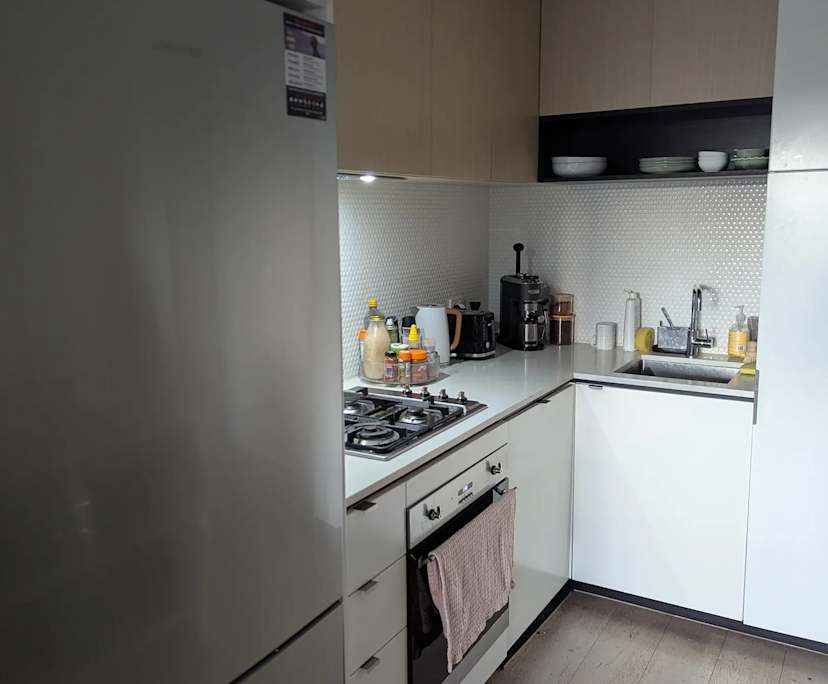 $350, Flatshare, 2 bathrooms, Elsternwick VIC 3185