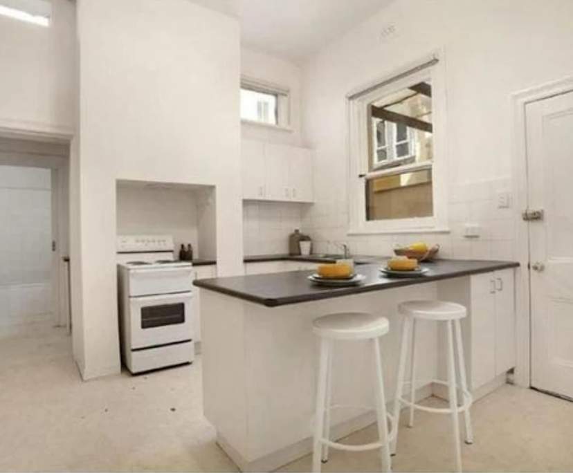 Room in a share house