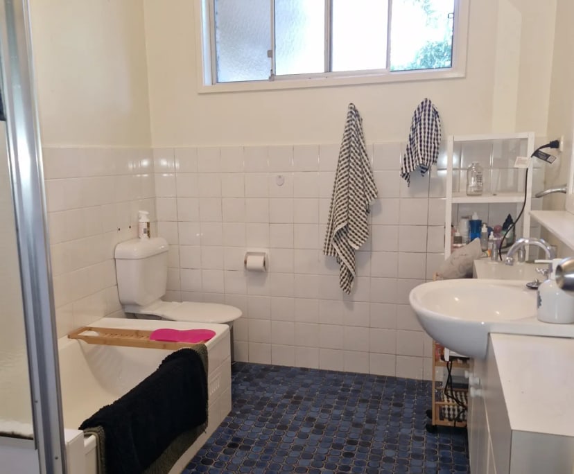 $240, Share-house, 5 bathrooms, Keiraville NSW 2500