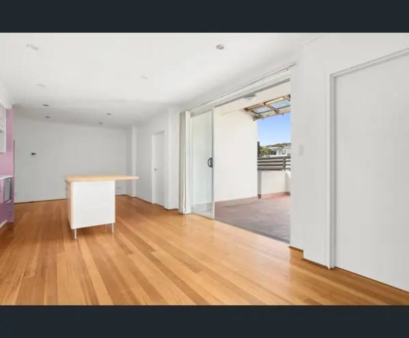 Room in a share house