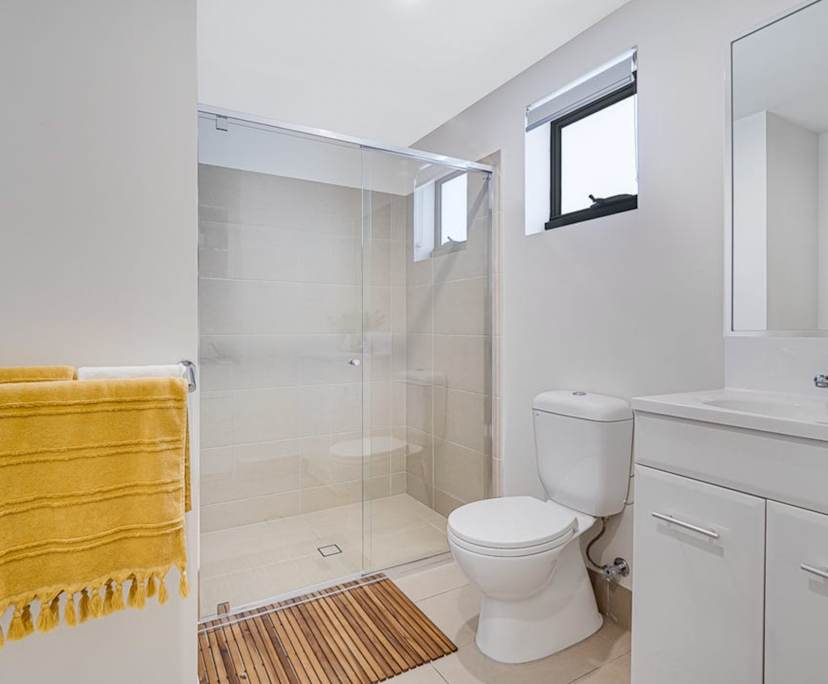 Unfurnished room with own bathroom