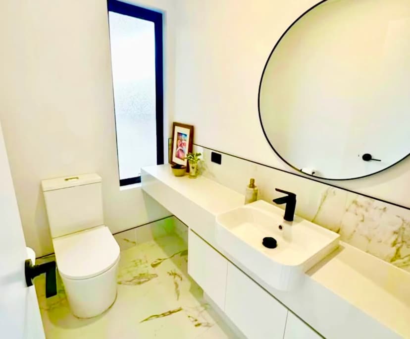 $300, Student-accommodation, 3 bathrooms, Booragoon WA 6154